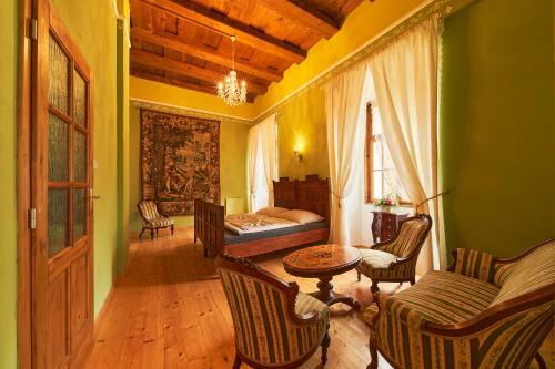 Hostal Penzion Z�mek Le?any
