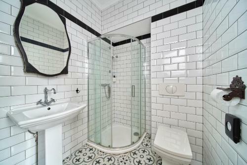 Hostal Penzion Z�mek Le?any