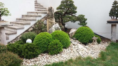 Hotel Bonsai