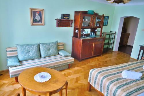 Hostal Zdrav� Kav�rna