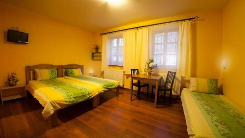 Hostal Penzion Zatisi