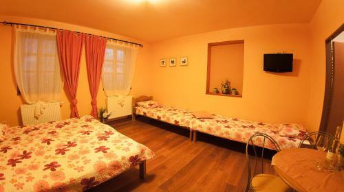 Hostal Penzion Zatisi