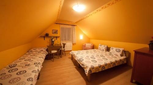 Hostal Penzion Zatisi