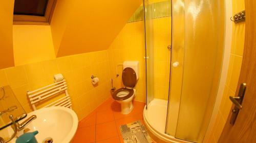 Hostal Penzion Zatisi
