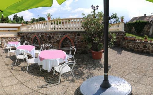 Hostal Penzion A Restaurace Nad Hradem