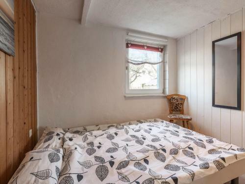 Comfy Apartment In Niepars With Garden