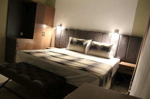 Kispet Deluxe Hotel