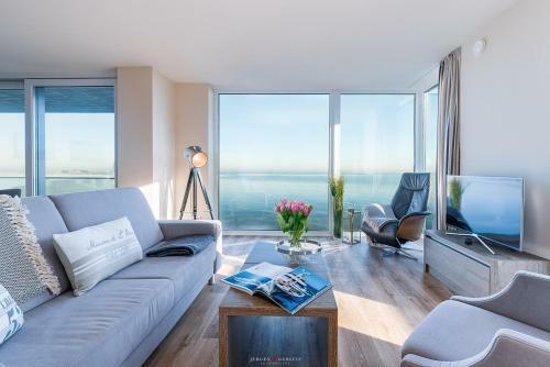 Apartment Upper Deck