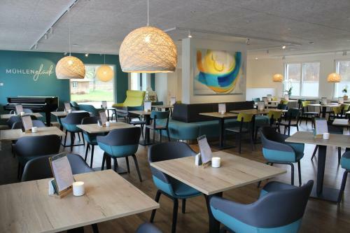 Hotel & Caf� M�hlengl�ck