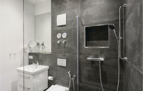 Apartamentos Prora Solitaire Baltic Pool Area