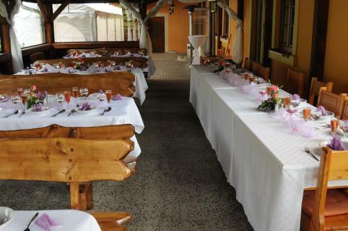 Hostal Pension Pod Lipou