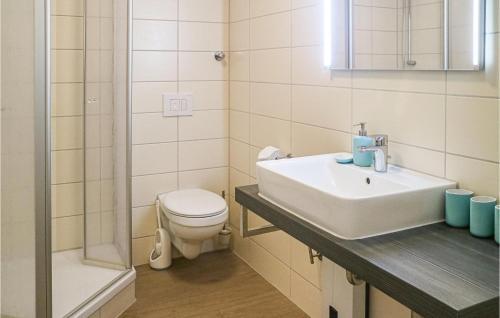 Stunning Apartment In Graal M�ritz W/ 2 Bedrooms