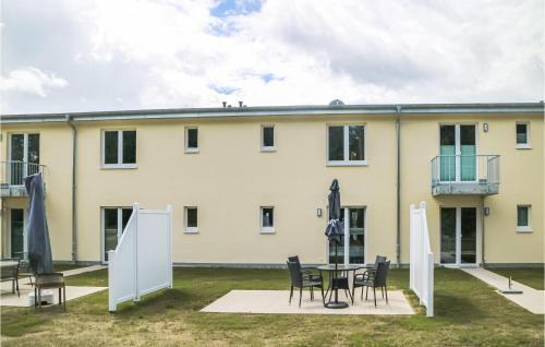 Stunning Apartment In Graal M�ritz With 1 Bedroom
