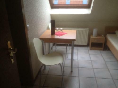 Hostal Alex -lounge -sportsbar -smokerlounge