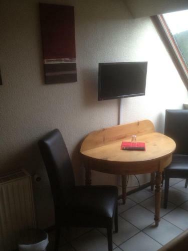 Hostal Alex -lounge -sportsbar -smokerlounge