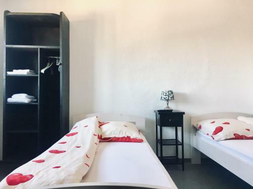 Hostal Restaurant Und Pension Akropolis