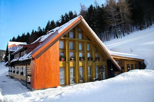 Hostal Penzion U Vesel�ch