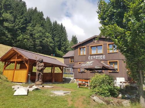 Hostal Penzion Certice