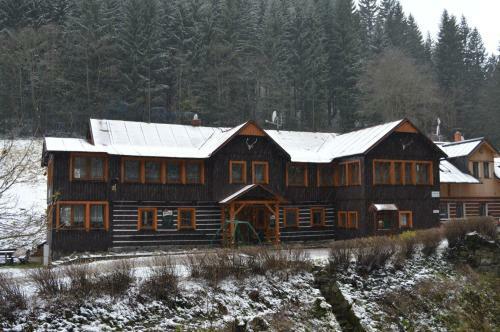 Hostal Penzion Certice