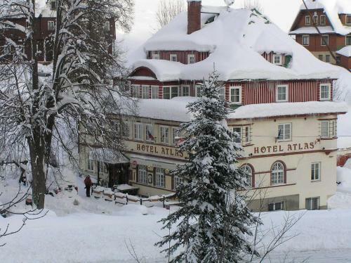 Hotel Atlas A Penzion Domecek