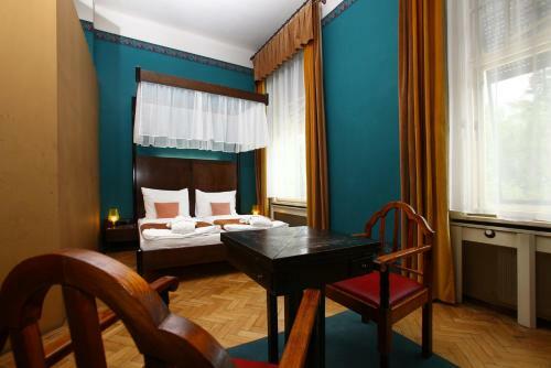 Hotel Chateau Kot?ra