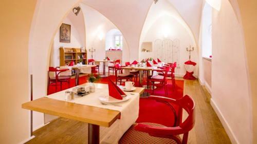 Schlosshotel Eyba Mit G�stehaus