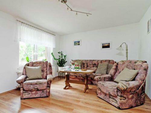 Cosy Holiday Home In Schmogrow-fehrow By The Forest