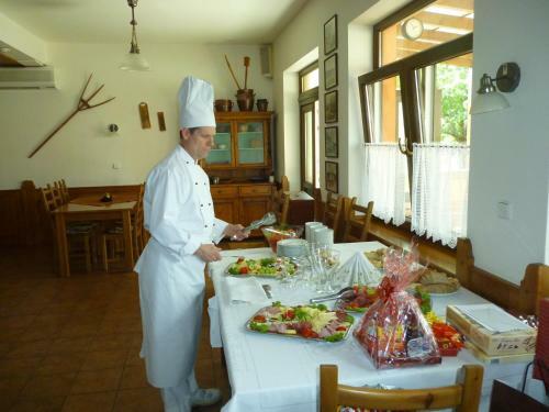Hostal Penzion S Restaurac� Na Furhaple