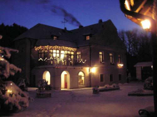 Hostal Penzion Padrt?v Ml�n