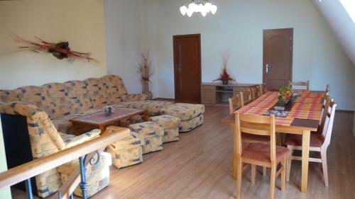 Hostal Penzion Padrt?v Ml�n
