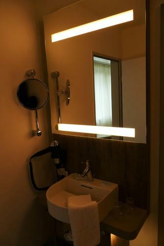 Meyn's Apartments & Hotel