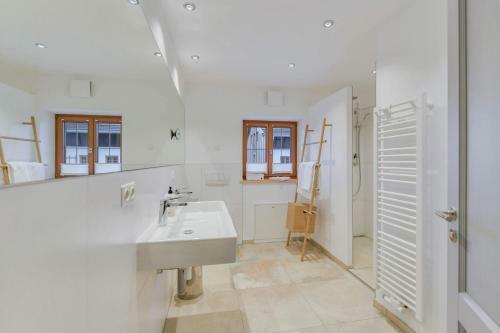 Apartamento Ferienwohnung Mittertenn Alte Gendarmerie �bersee