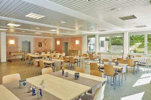 Hostal Priester- Und G�stehaus Marienau
