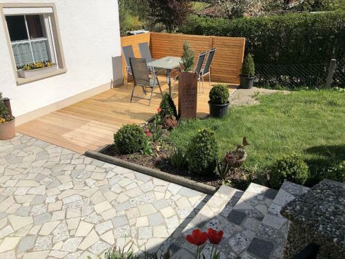 Cozy Holiday Home In Schiefweg With Garden