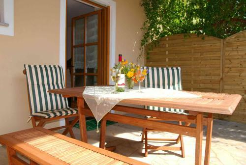 Apartamento Weingut & Ferienwohnungen Kirch