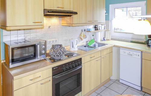 Nice Apartment In Rerik Ot Rusoow With 2 Bedrooms