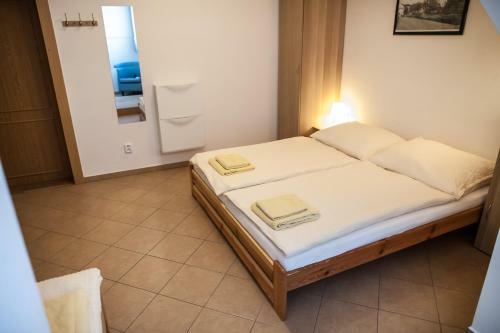 Hostal Penzion Eden