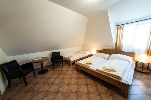 Hostal Penzion Eden