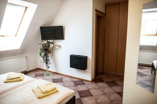 Hostal Penzion Eden