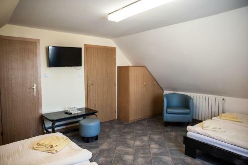 Hostal Penzion Eden