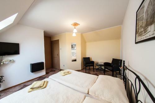 Hostal Penzion Eden