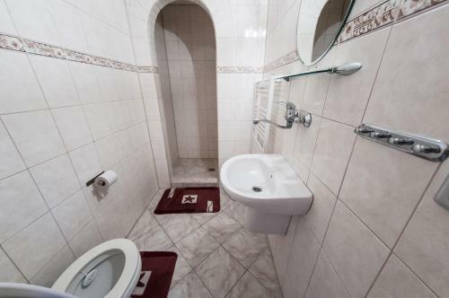 Hostal Penzion Eden