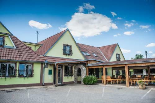 Hostal Penzion Eden