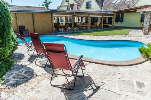 Hostal Penzion Eden
