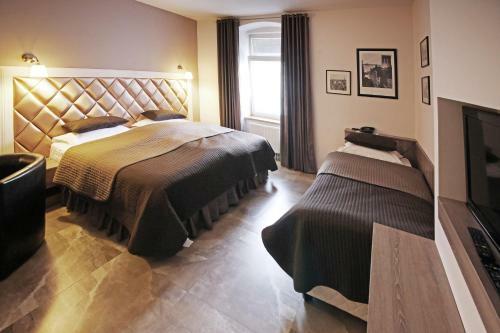 Hostal Penzion A Restaurace Star� Roudn�