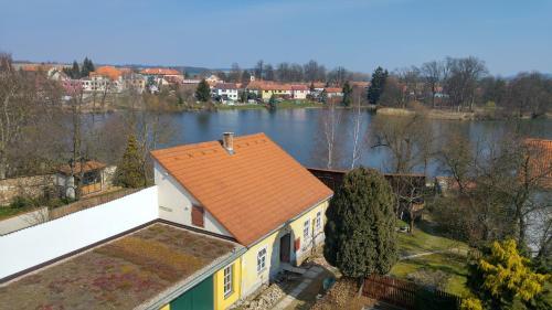B&B Nika