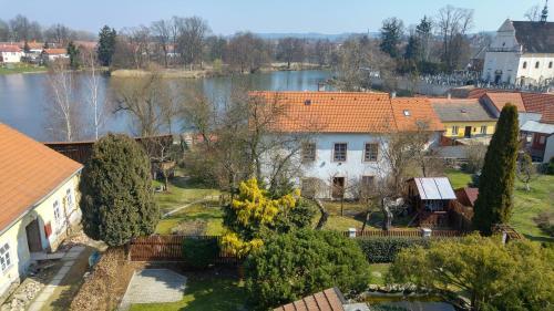 B&B Nika