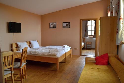 Hostal Penzion Ml�n Sedlec