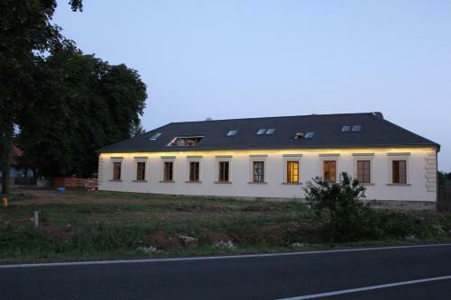 Hostal B�l� Ber�nek