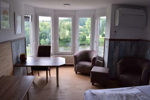 Apartments Mit Klimaanlage Am Neckarufer